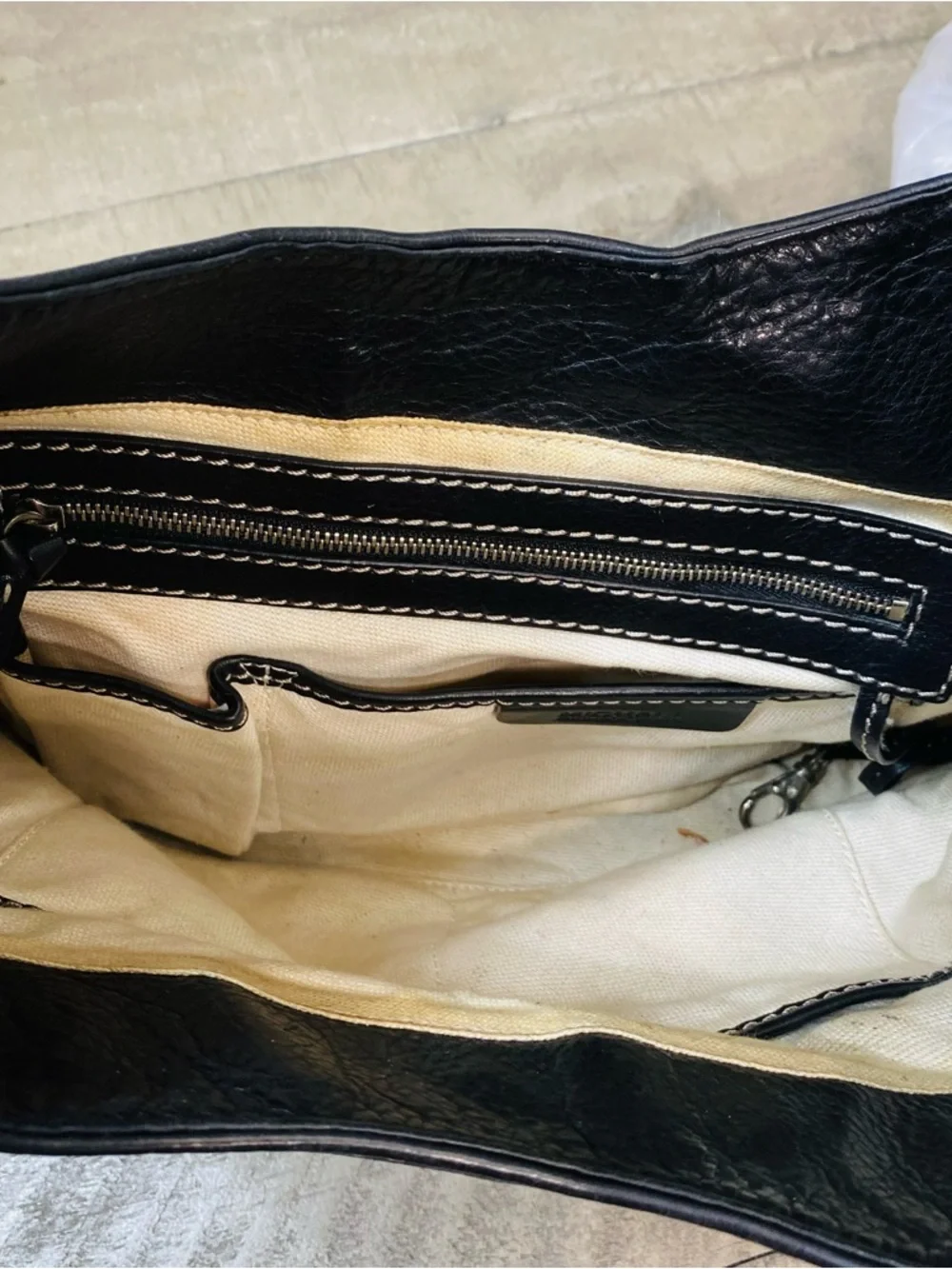 Michael Kors Black Leather  Hobo Shoulder Handbag Good Silver Hardware - Picture 12 of 12